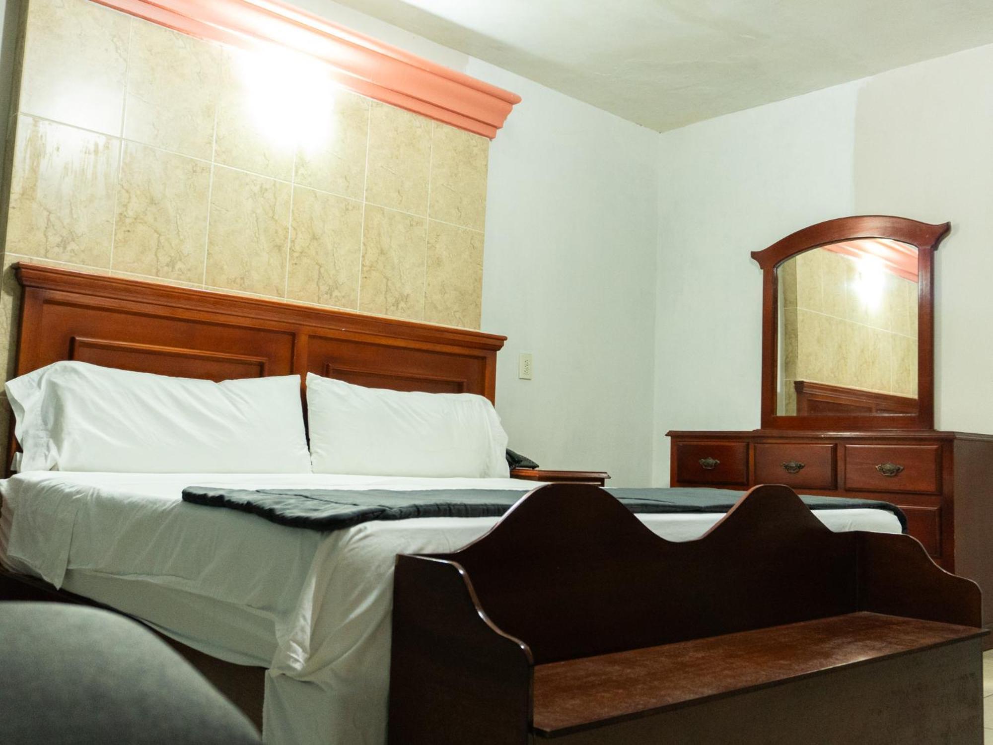 Hotel Real De La Barca Extérieur photo